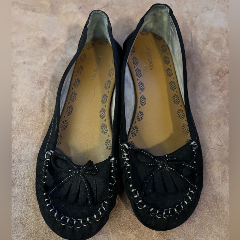 Xhilaration Black Bow Chain Loafers